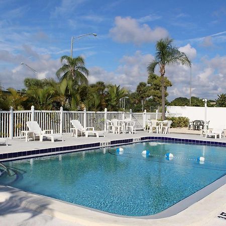 Sunshine Inn & Suites Venice, Florida Venice Gardens Extérieur photo