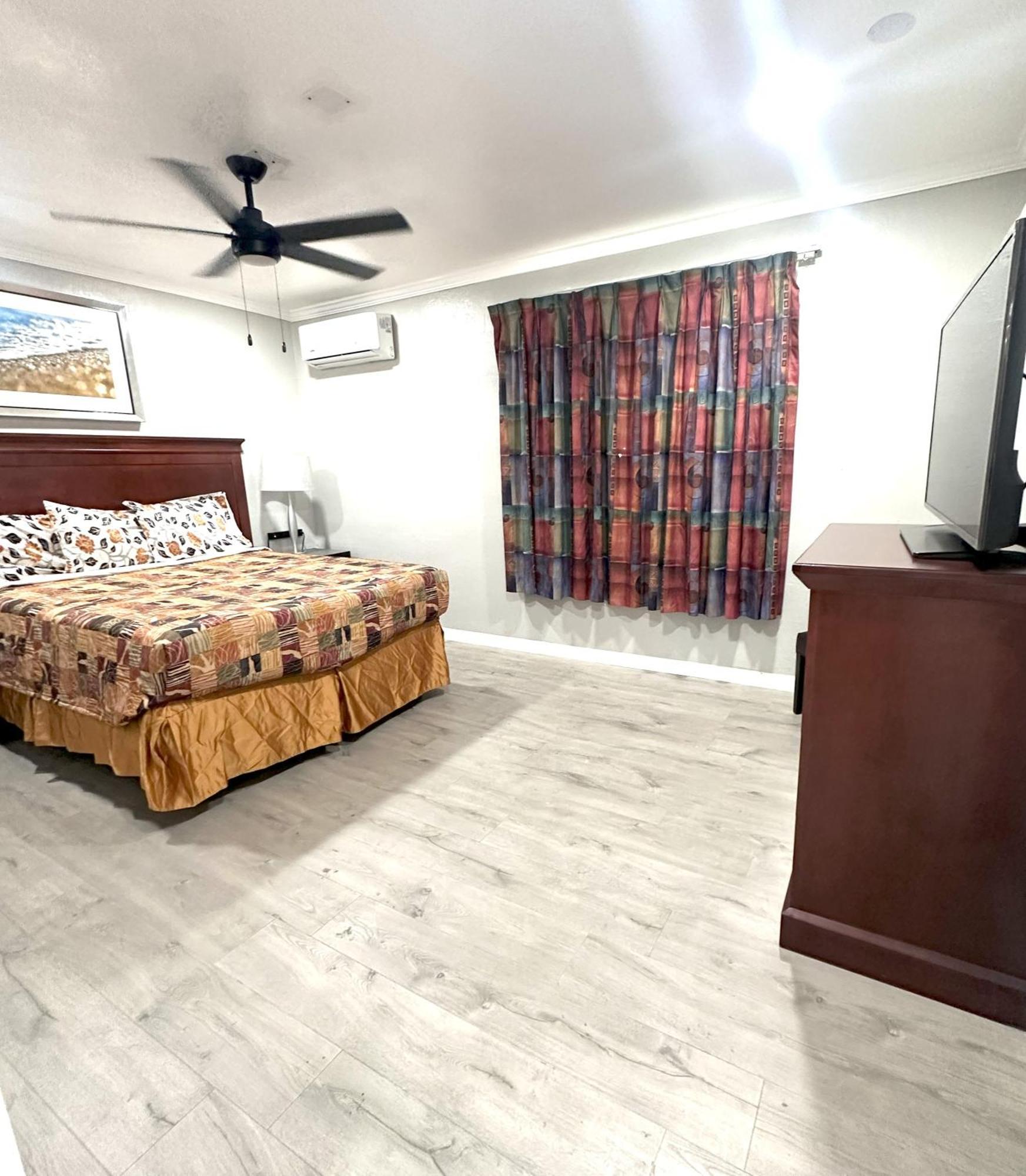 Sunshine Inn & Suites Venice, Florida Venice Gardens Extérieur photo