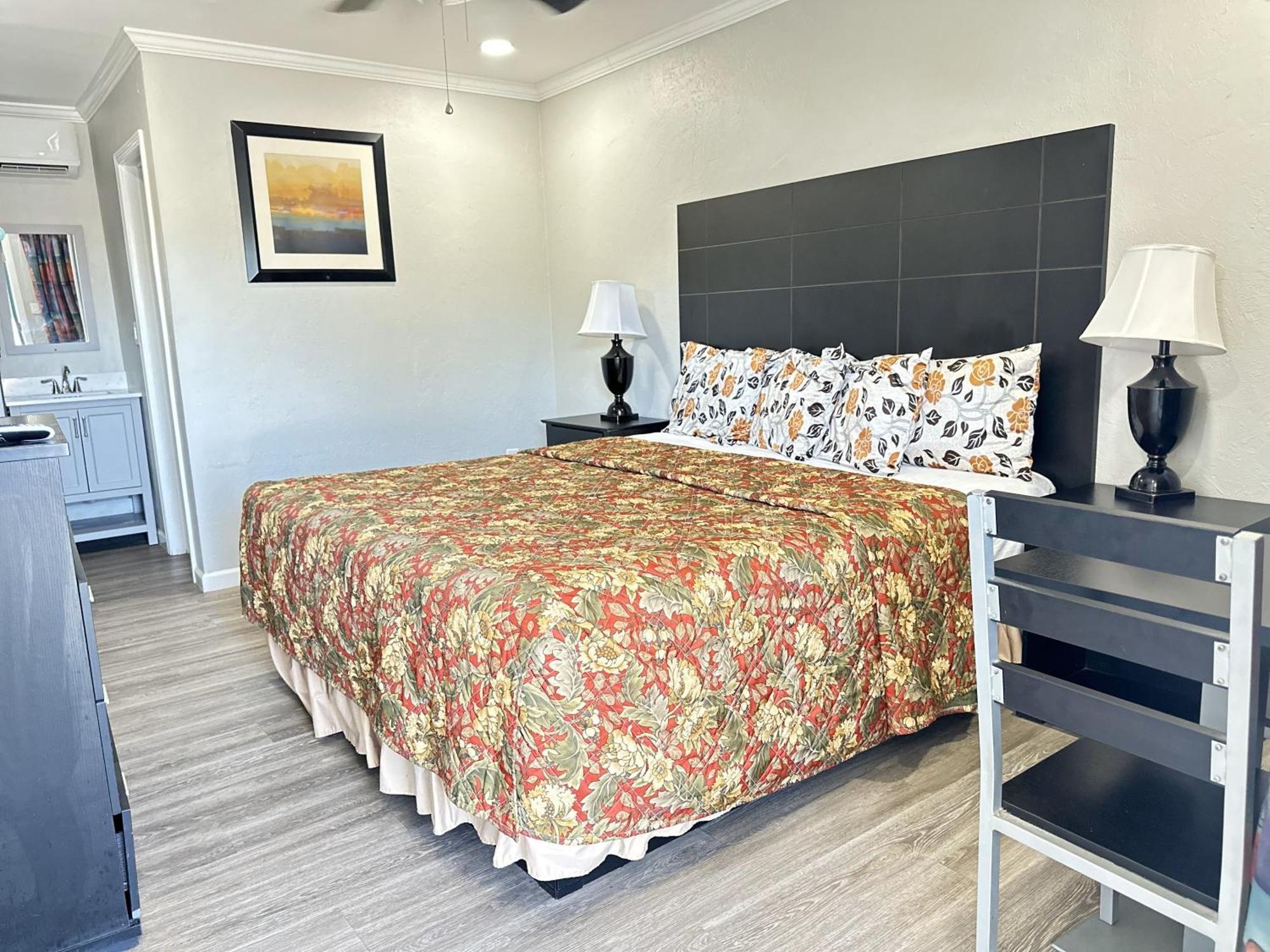 Sunshine Inn & Suites Venice, Florida Venice Gardens Extérieur photo
