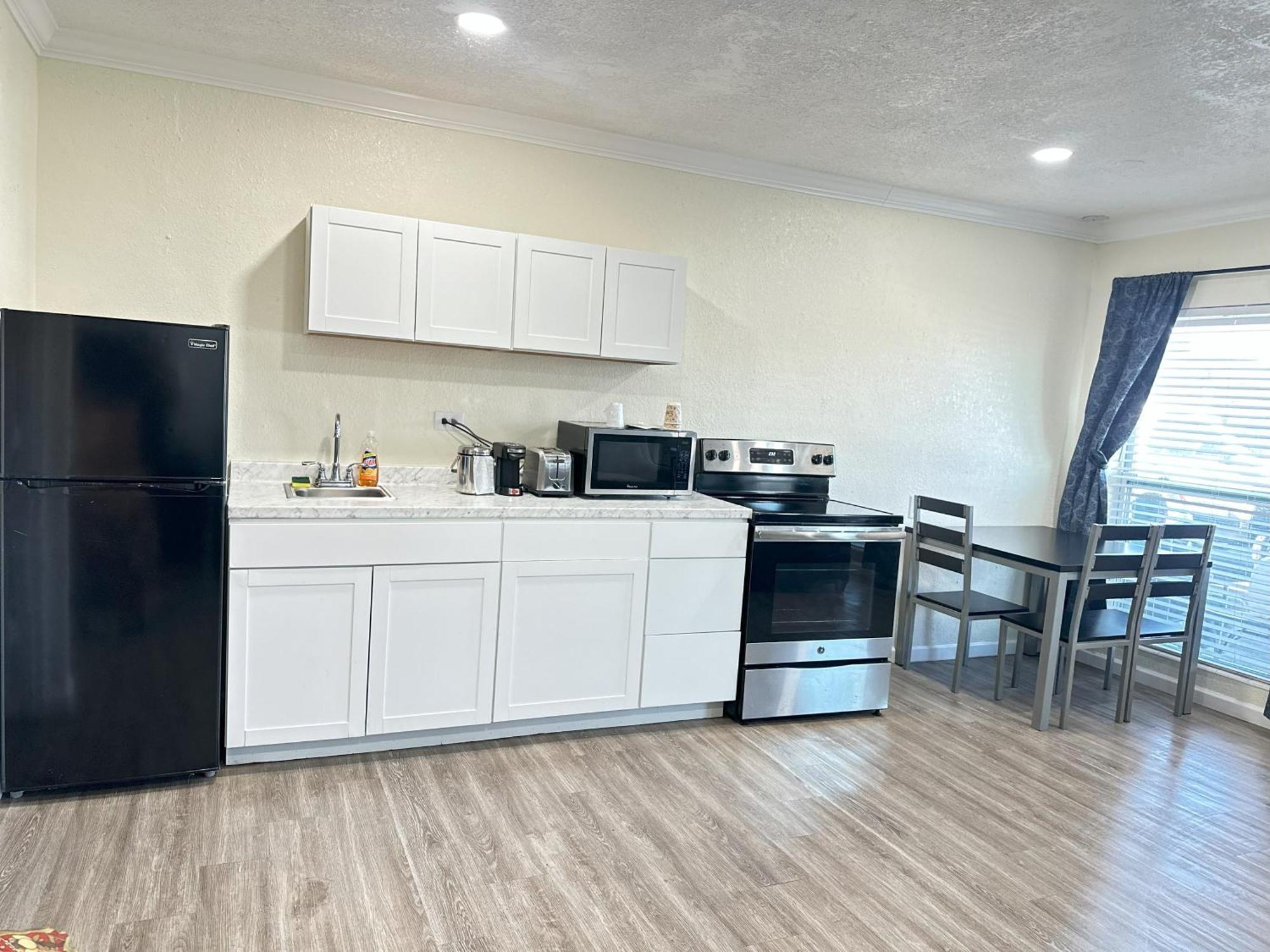 Sunshine Inn & Suites Venice, Florida Venice Gardens Extérieur photo