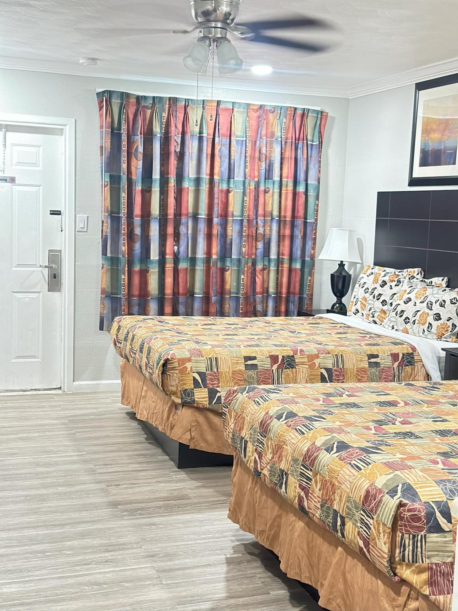 Sunshine Inn & Suites Venice, Florida Venice Gardens Extérieur photo