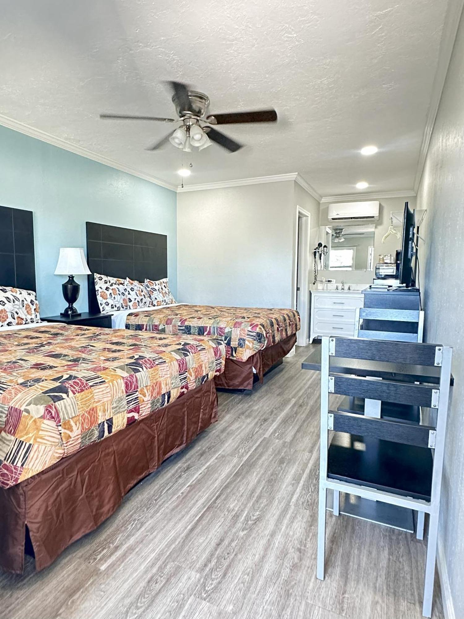 Sunshine Inn & Suites Venice, Florida Venice Gardens Extérieur photo
