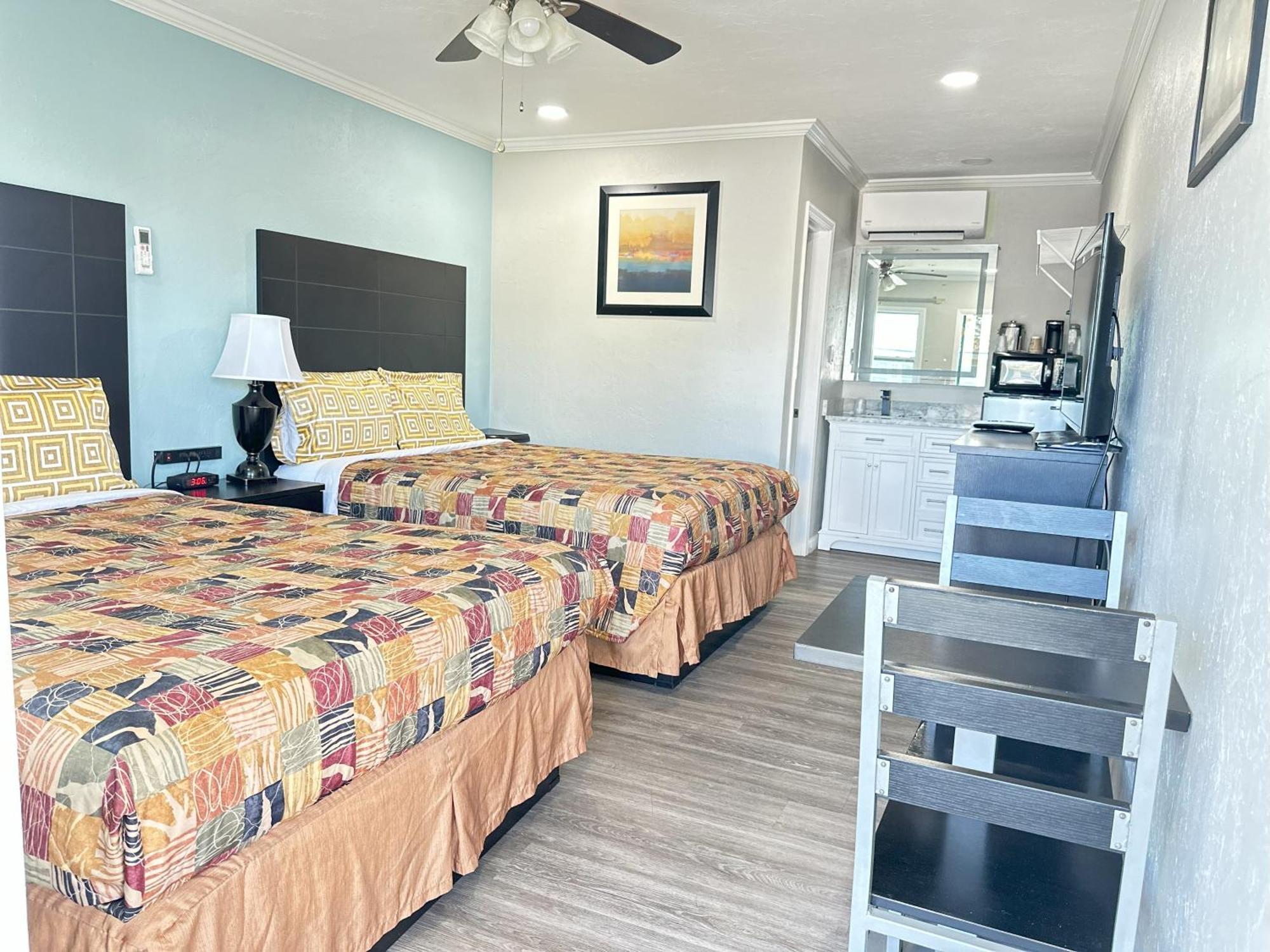 Sunshine Inn & Suites Venice, Florida Venice Gardens Extérieur photo
