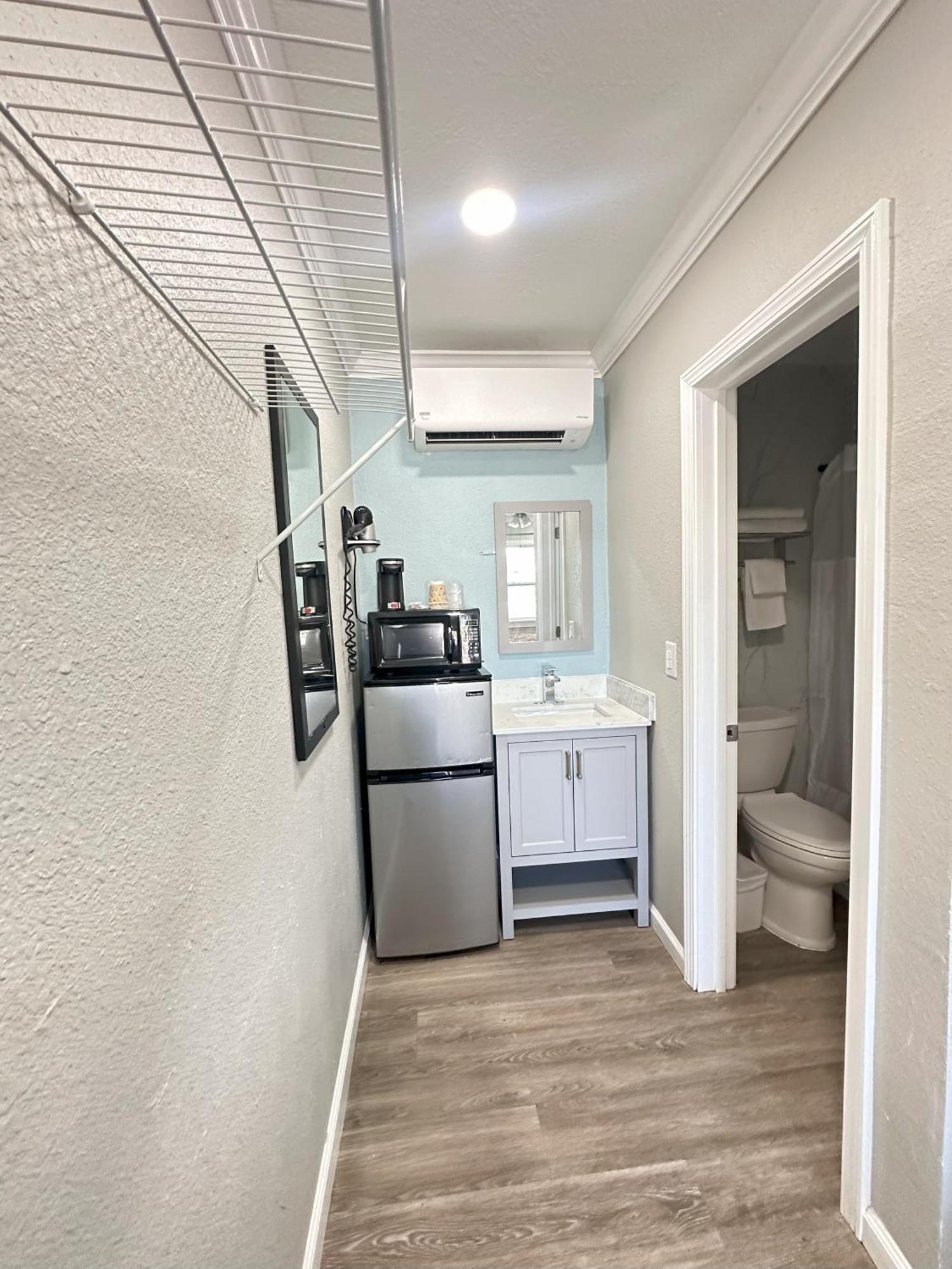 Sunshine Inn & Suites Venice, Florida Venice Gardens Extérieur photo