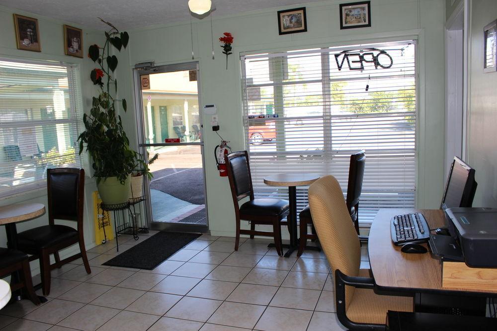 Sunshine Inn & Suites Venice, Florida Venice Gardens Extérieur photo