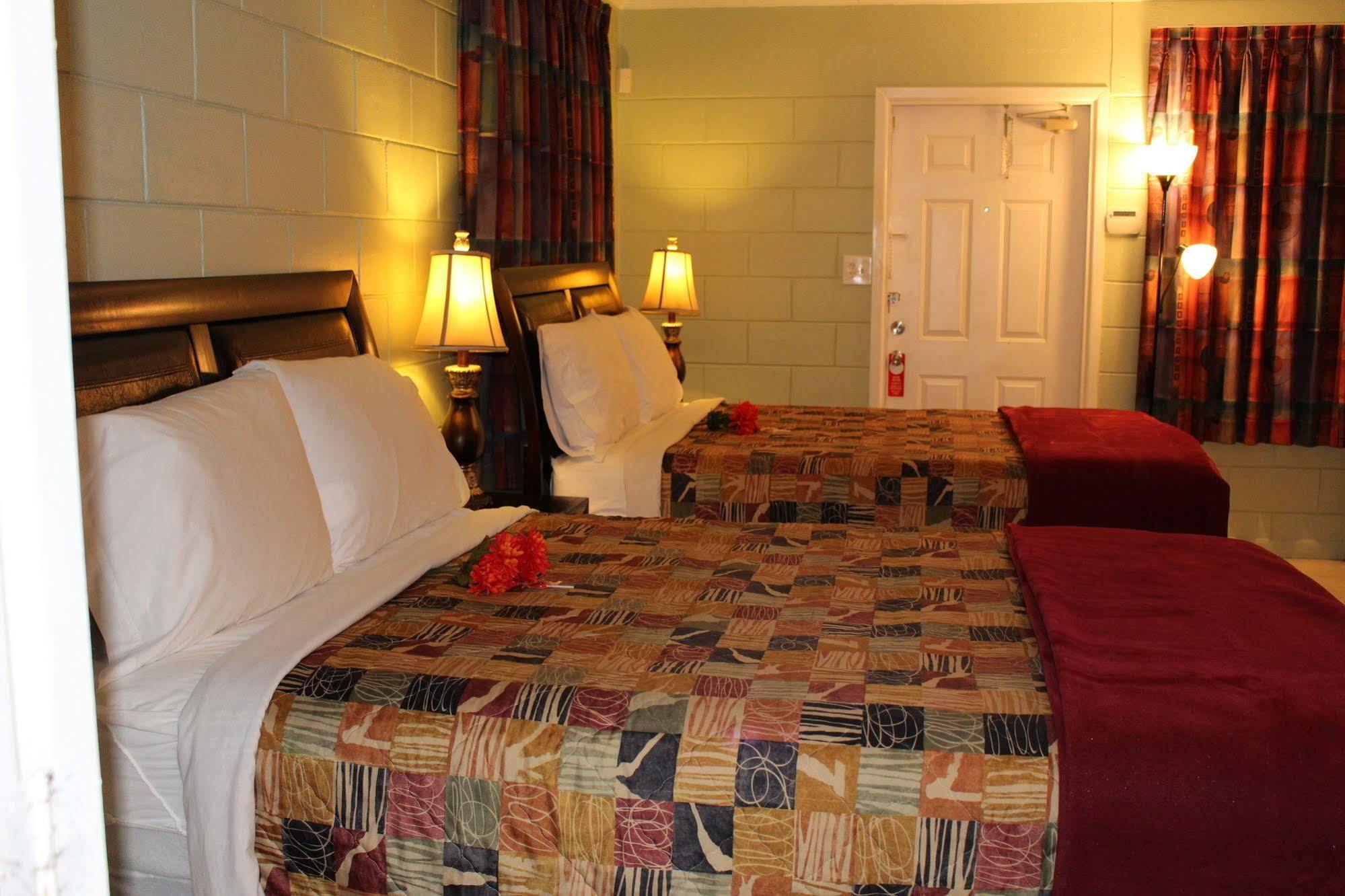 Sunshine Inn & Suites Venice, Florida Venice Gardens Extérieur photo