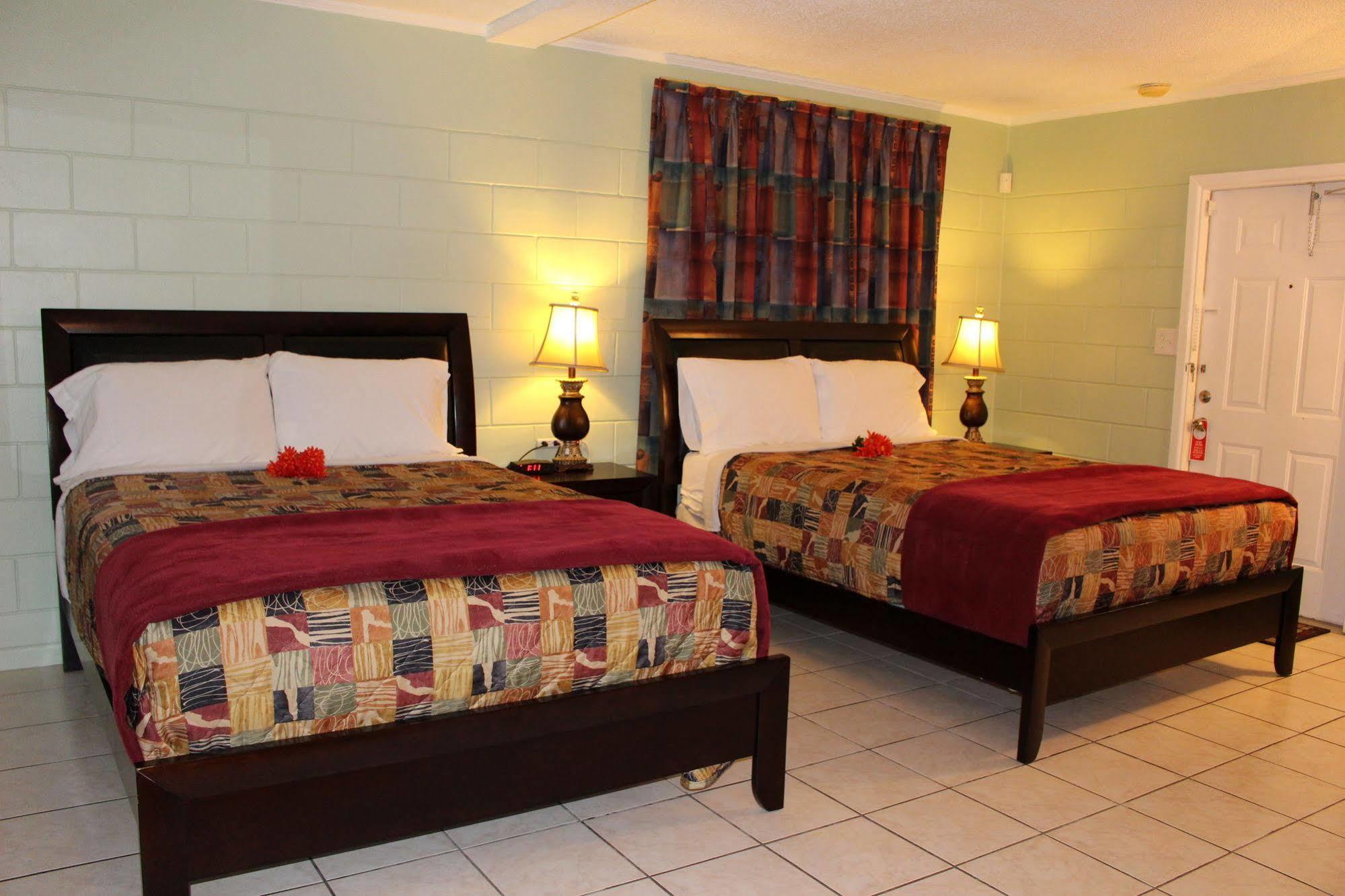 Sunshine Inn & Suites Venice, Florida Venice Gardens Extérieur photo