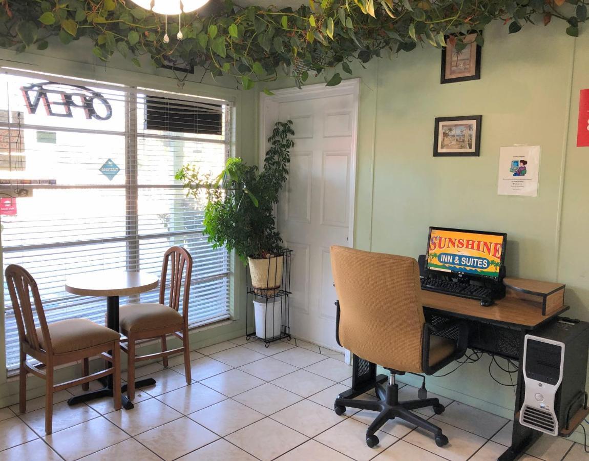 Sunshine Inn & Suites Venice, Florida Venice Gardens Extérieur photo