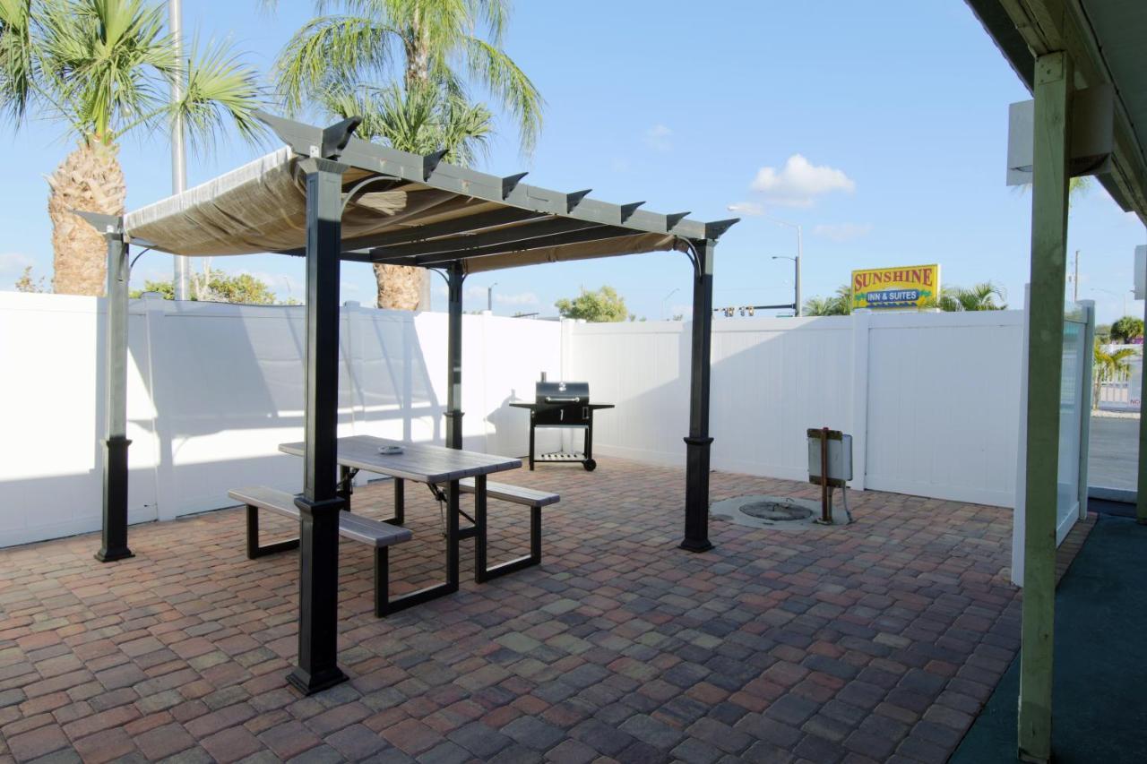 Sunshine Inn & Suites Venice, Florida Venice Gardens Extérieur photo